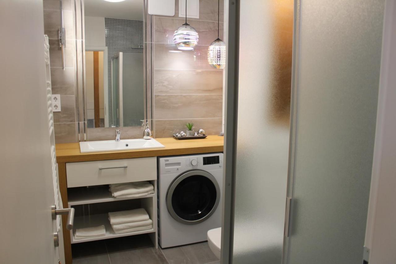 Quelle-Apartman Győr Zewnętrze zdjęcie