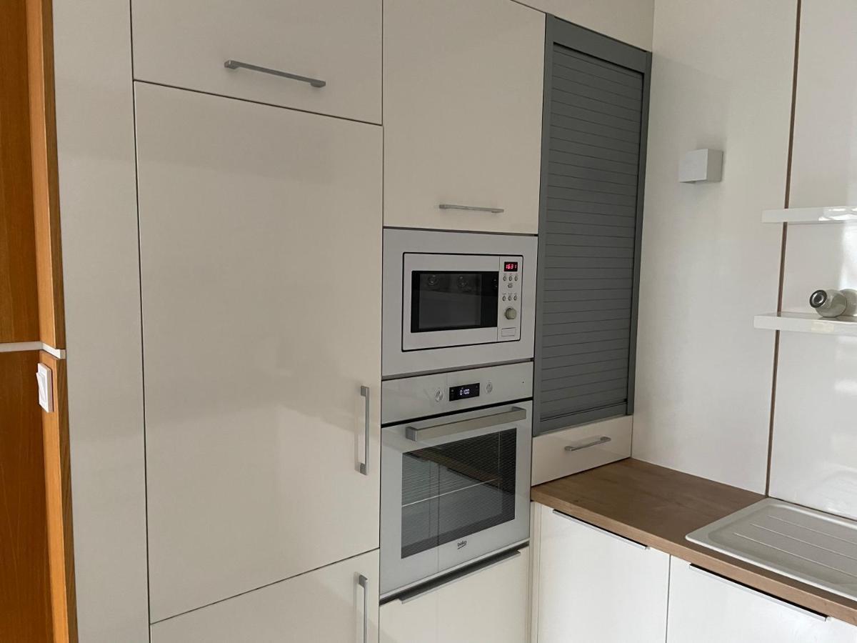 Quelle-Apartman Győr Zewnętrze zdjęcie